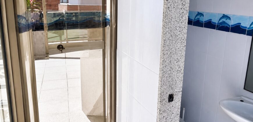 Cobertura Dúplex de 3 quartos no Recreio dos Bandeirantes | Av. Lúcio Costa 16800 • Pronta