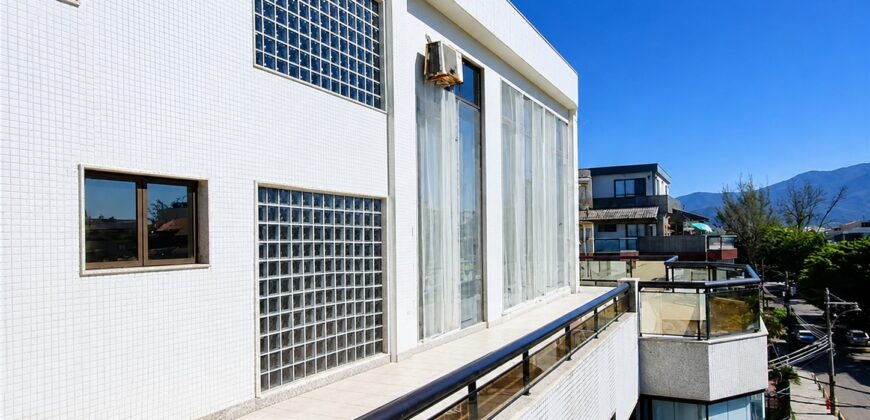 Cobertura Dúplex de 3 quartos no Recreio dos Bandeirantes | Av. Lúcio Costa 16800 • Pronta