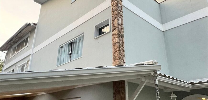 Casa de 3 quartos na Barra da Tijuca | Vivendas • Pronta