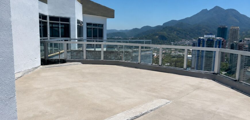 Cobertura de 2 quartos na Barra da Tijuca | Atlântico Sul • Pronta