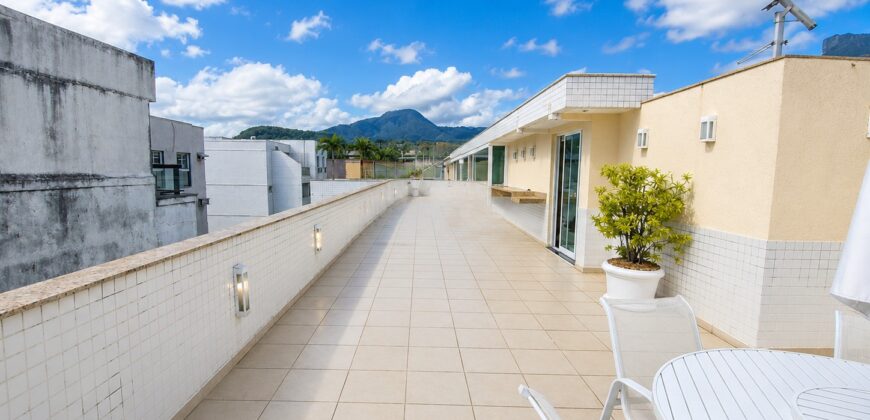 Cobertura Dúplex de 5 quartos na Barra da Tijuca | Residencial Port Brise • Pronta