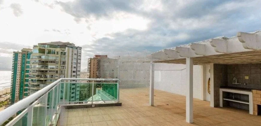 Cobertura Triplex de 4 quartos na Barra da Tijuca | Residencial Praia da Barra • Pronta