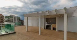 Cobertura Triplex de 4 quartos na Barra da Tijuca | Residencial Praia da Barra • Pronta