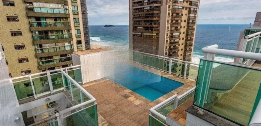 Cobertura Triplex de 4 quartos na Barra da Tijuca | Residencial Praia da Barra • Pronta