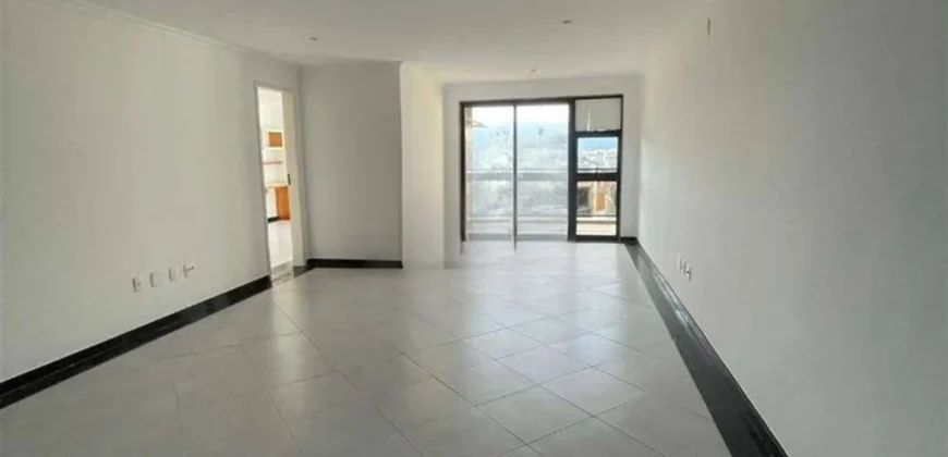 Casa de 4 quartos no Recreio dos Bandeirantes • Pronta