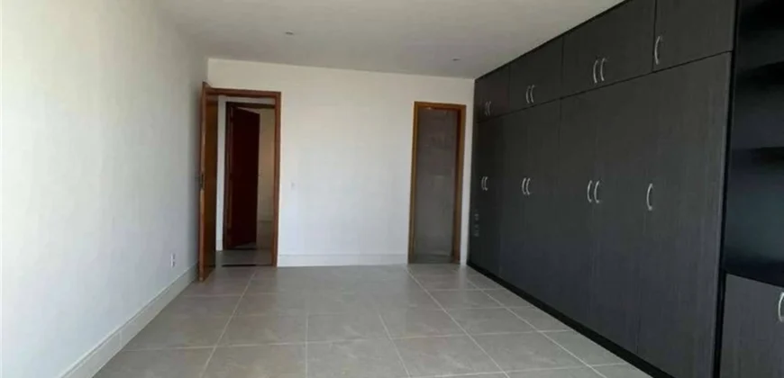 Casa de 4 quartos no Recreio dos Bandeirantes • Pronta