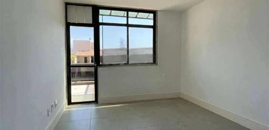 Casa de 4 quartos no Recreio dos Bandeirantes • Pronta