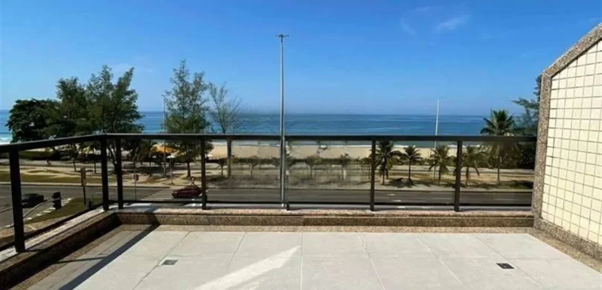 Casa de 4 quartos no Recreio dos Bandeirantes • Pronta