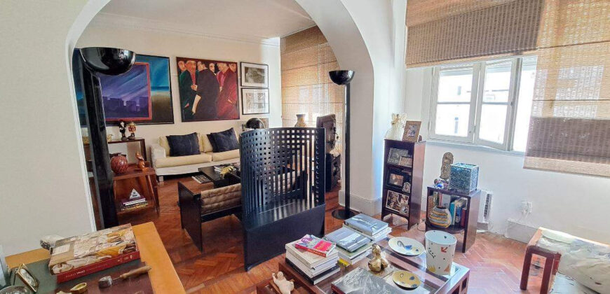 Apartamento de 2 quartos em Copacabana • Pronto