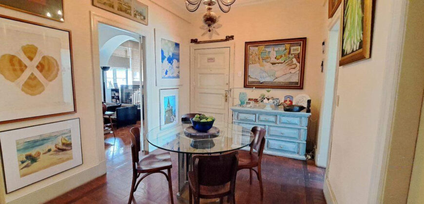 Apartamento de 2 quartos em Copacabana • Pronto