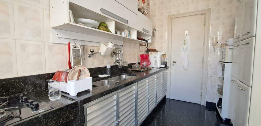 Apartamento de 2 quartos em Copacabana • Pronto