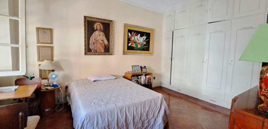 Apartamento de 2 quartos em Copacabana • Pronto