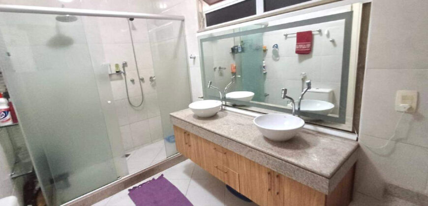 Apartamento de 3 quartos em Copacabana • Pronto