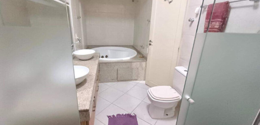 Apartamento de 3 quartos em Copacabana • Pronto