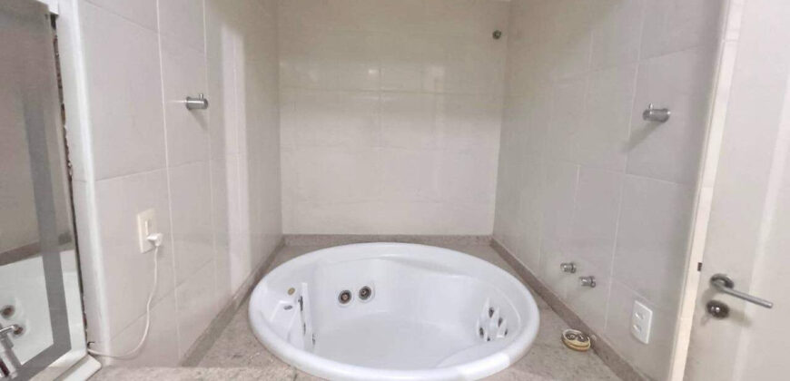 Apartamento de 3 quartos em Copacabana • Pronto