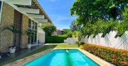 Casa de 5 quartos na Barra da Tijuca | Santa Helena • Pronta