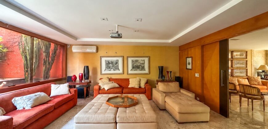 Casa de 4 quartos na Barra da Tijuca | Santa Helena • Pronta