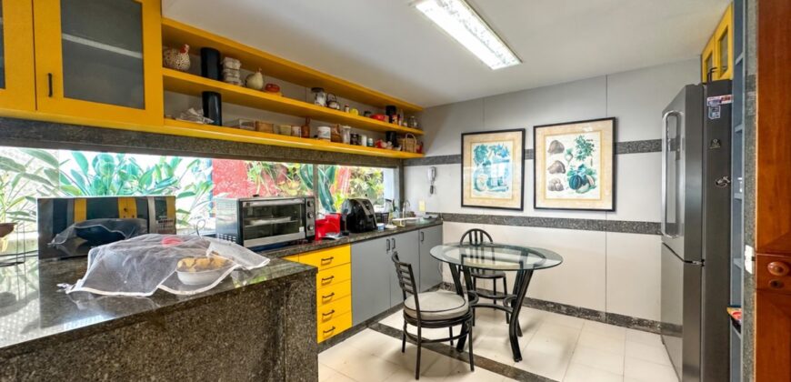 Casa de 4 quartos na Barra da Tijuca | Santa Helena • Pronta