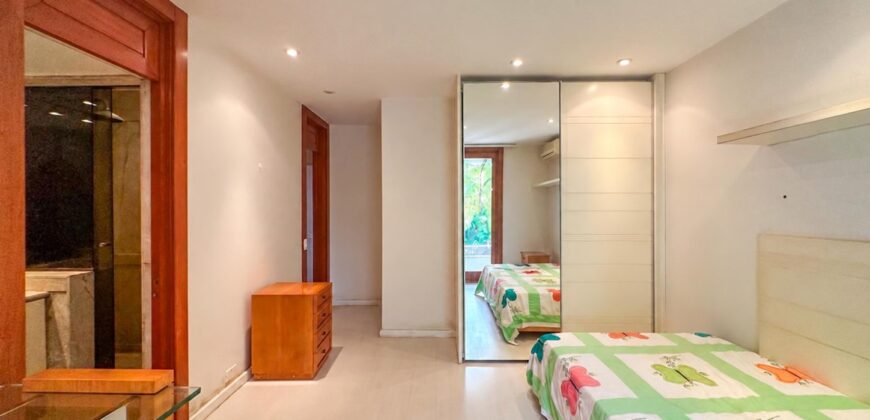 Casa de 4 quartos na Barra da Tijuca | Santa Helena • Pronta