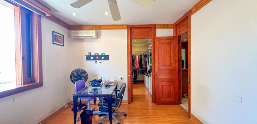 Casa de 4 quartos na Barra da Tijuca | Santa Helena • Pronta