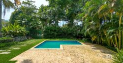 Casa de 4 quartos na Barra da Tijuca | Santa Helena • Pronta