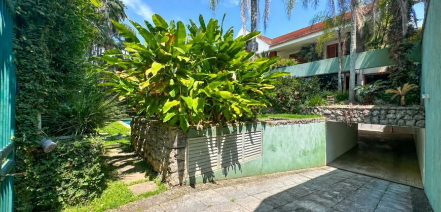 Casa de 4 quartos na Barra da Tijuca | Santa Helena • Pronta