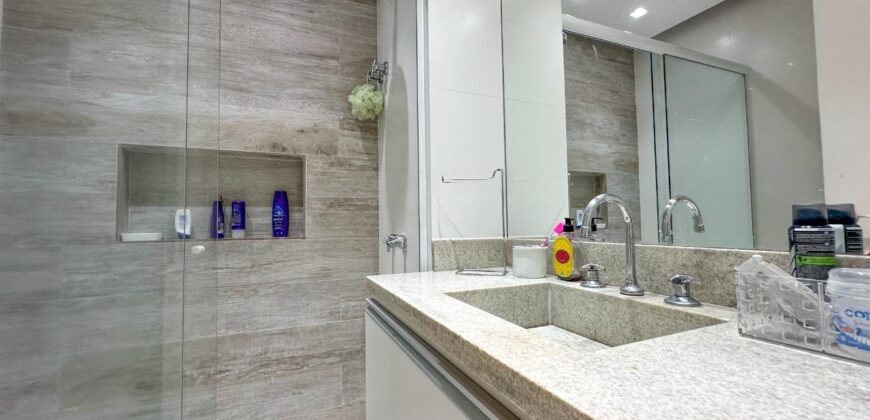 Apartamento de 2 quartos na Lagoa | Residence Lakefront Service • Pronto
