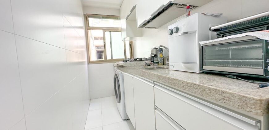 Apartamento de 2 quartos na Lagoa | Residence Lakefront Service • Pronto