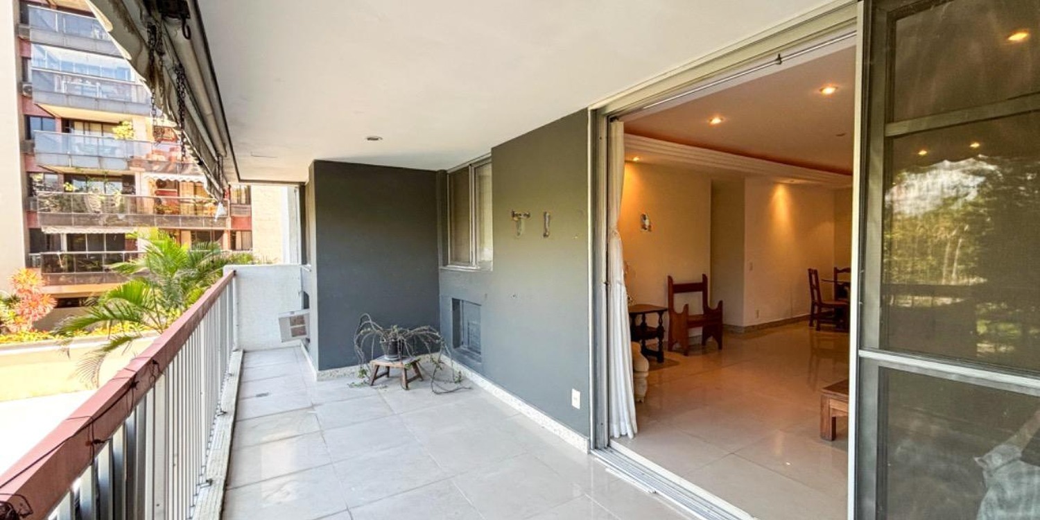 Apartamento de 4 quartos na Barra da Tijuca • Pronto