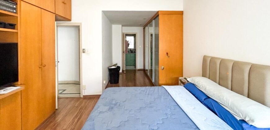 Apartamento de 4 quartos em Copacabana • Pronto