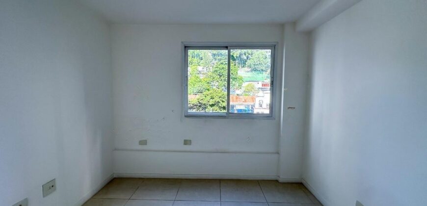 Apartamento de 3 quartos em Botafogo • Pronto