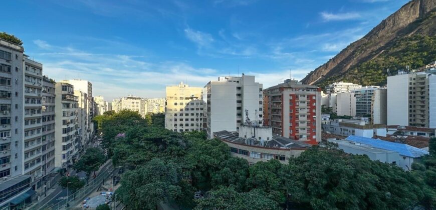 Apartamento de 3 quartos em Copacabana • Pronto