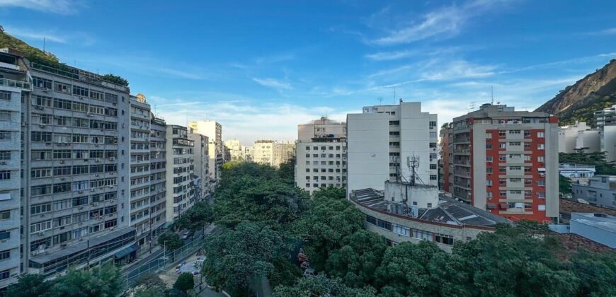 Apartamento de 3 quartos em Copacabana • Pronto