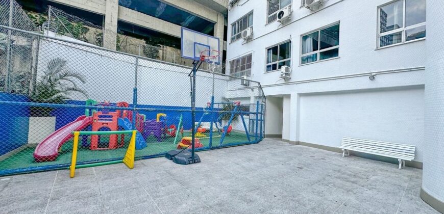 Apartamento de 3 quartos em Copacabana • Pronto