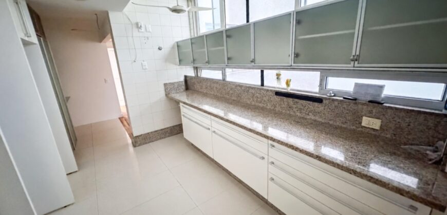Apartamento de 3 quartos em Ipanema • Pronto