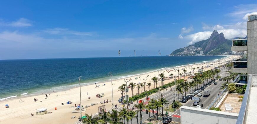 Cobertura Dúplex de 4 quartos em Ipanema • Pronta