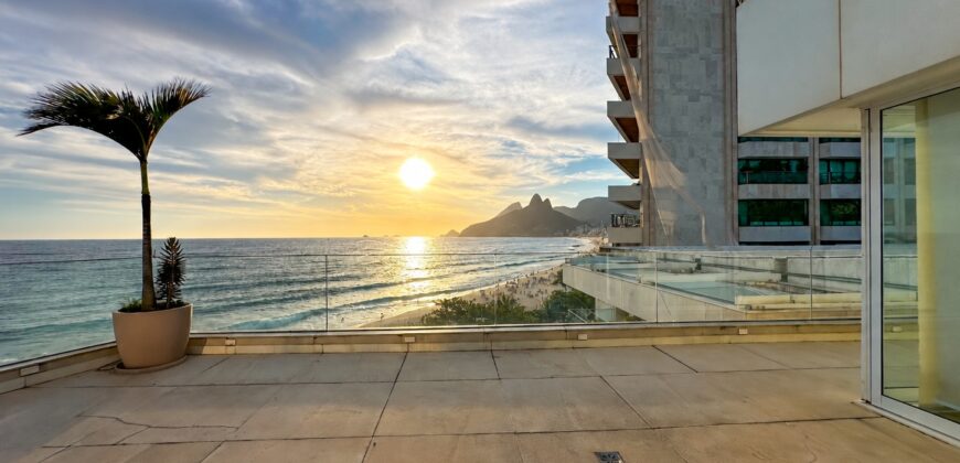 Cobertura Dúplex de 5 quartos em Ipanema • Pronta
