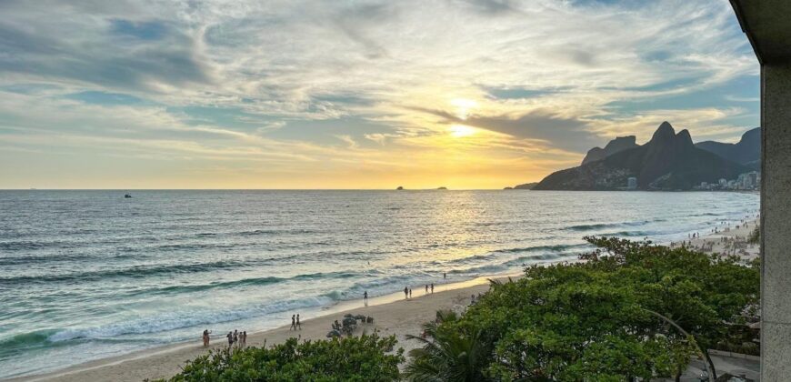 Cobertura Dúplex de 5 quartos em Ipanema • Pronta