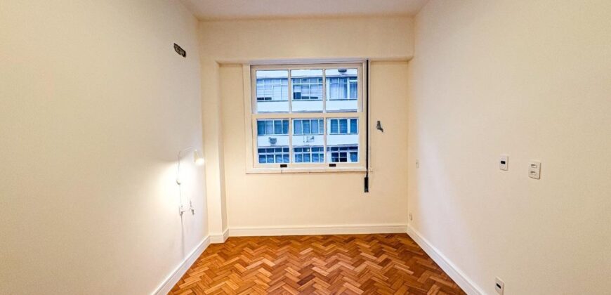 Apartamento de 3 quartos em Copacabana • Pronto