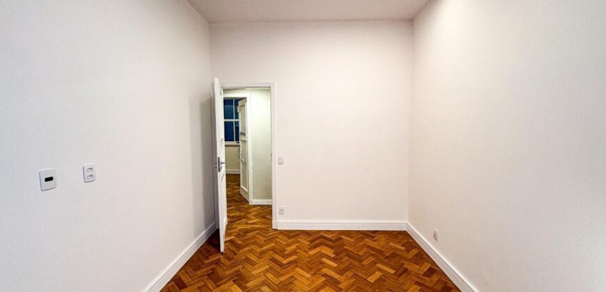 Apartamento de 3 quartos em Copacabana • Pronto