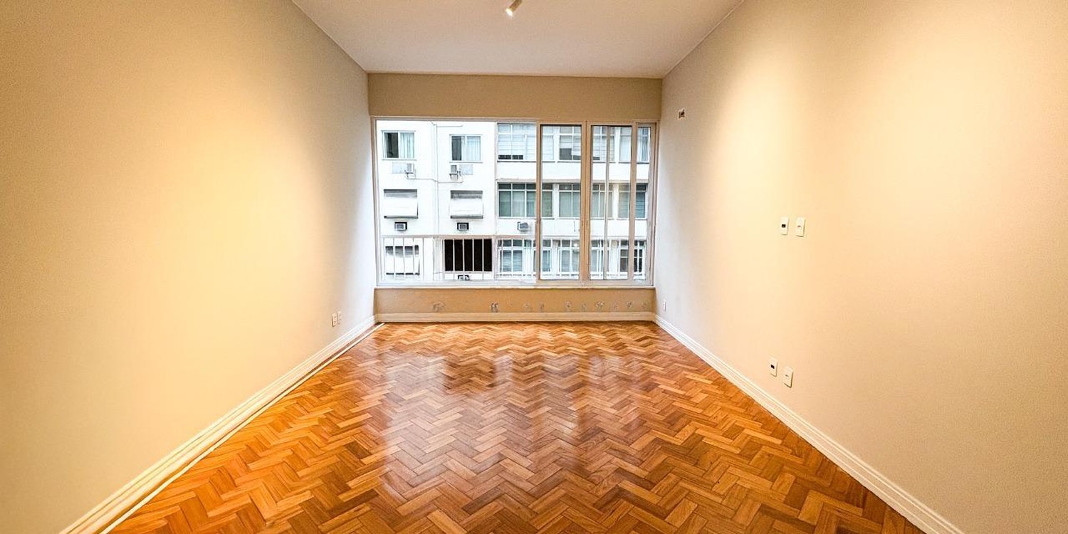 Apartamento de 3 quartos em Copacabana • Pronto
