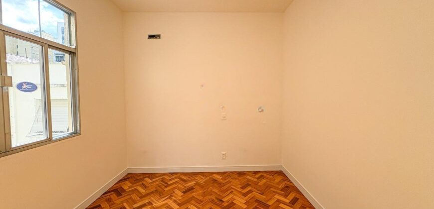 Apartamento de 3 quartos em Copacabana • Pronto